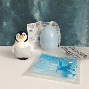2006 Burger King Happy Feet Penguin Huggable Mumble Plush Toy with Blue Egg